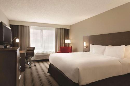 Photo - Country Inn & Suites by Radisson, Indianapolis Airport South, IN