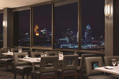 Radisson Hotel Cincinnati Riverfront