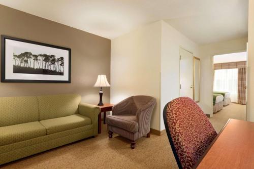 Country Inn & Suites by Radisson, Paducah, KY