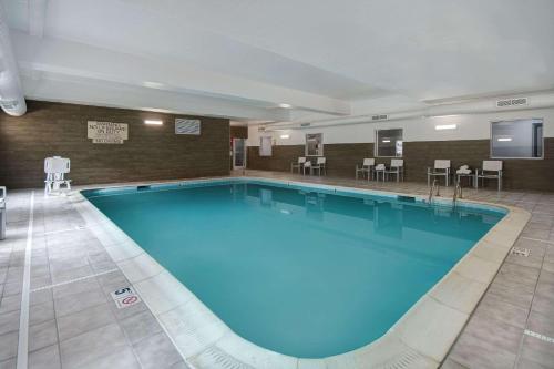 Country Inn & Suites by Radisson, Cincinnati Airport, KY