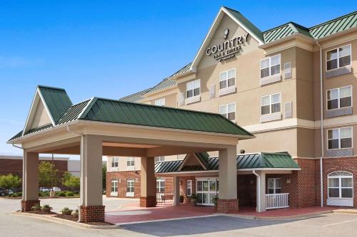 Country Inn & Suites by Radisson, Lexington Park (Patuxent River Naval Air Station), MD - Hotel - California