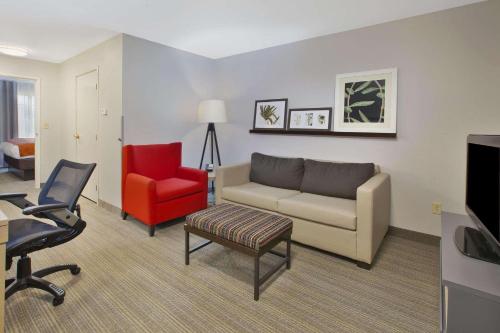 Country Inn & Suites by Radisson, Big Rapids, MI