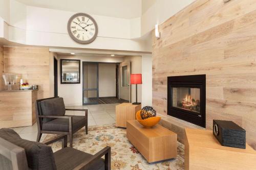 Country Inn & Suites by Radisson, Eagan, MN