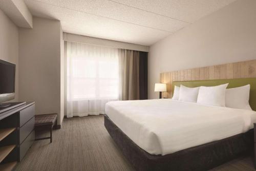 Country Inn & Suites by Radisson, Shoreview, MN