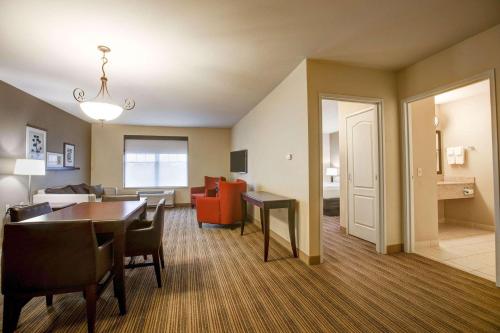 Country Inn & Suites by Radisson, Red Wing, MN