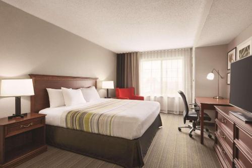 Country Inn & Suites by Radisson, Willmar, MN