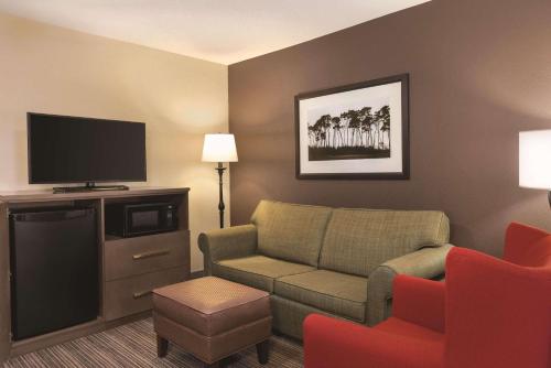 Country Inn & Suites by Radisson, Albert Lea, MN