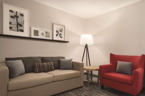 Country Inn & Suites by Radisson, Detroit Lakes, MN in Detroit Lakes, USA