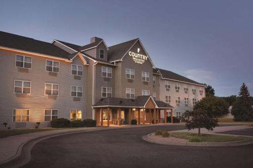 Country Inn & Suites by Radisson, Brooklyn Park - Brooklyn Center, MN - Hotel - Brooklyn Center