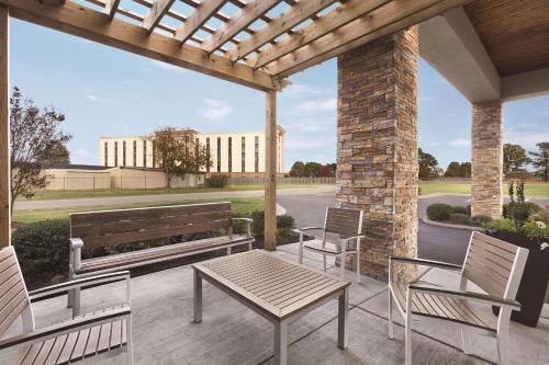 Country Inn & Suites by Radisson, Dunn, NC