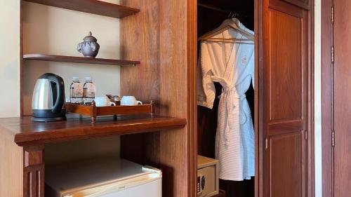 Superior Double or Twin Room image 9