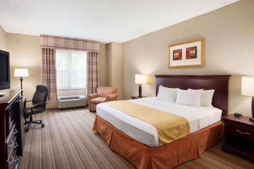 Country Inn & Suites by Radisson, Ithaca, NY