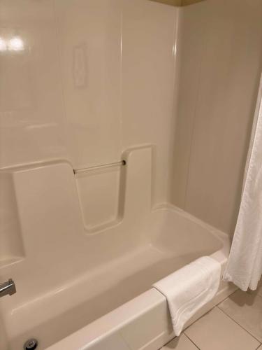 Country Inn & Suites by Radisson Macedonia OH - image 12
