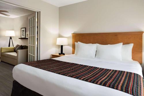 Country Inn & Suites by Radisson, Columbus Airport, OH in Columbus, USA