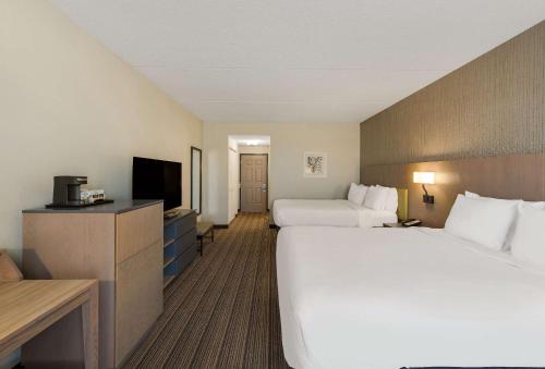Queen Room with Two Queen Beds