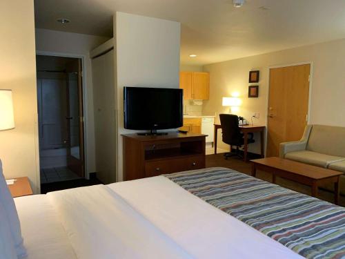 Country Inn & Suites by Radisson, Bend, OR