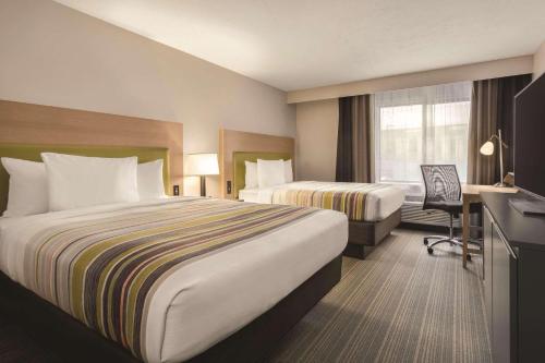 Country Inn & Suites by Radisson, Erie, PA