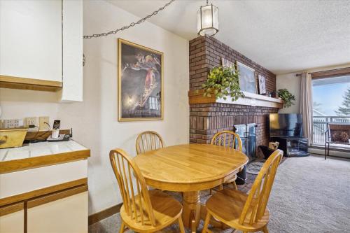 Ski on ski off, conveniently located, 2 bedroom condo with beautiful views, access to indoor pool Sunrise B3, Killington (Foto 9)