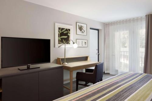 Country Inn & Suites Downtown Convention Center by Radisson, Gatlinburg, TN in Gatlinburg, USA