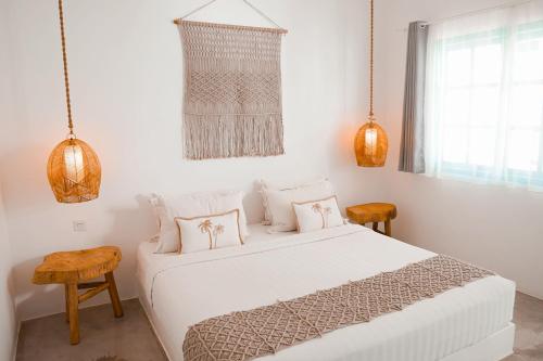 521229418 Seaesta Komodo Hostel & Hotel