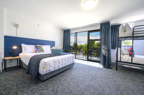 1 queen bed, 1 bunk bed, 1 sofa bed