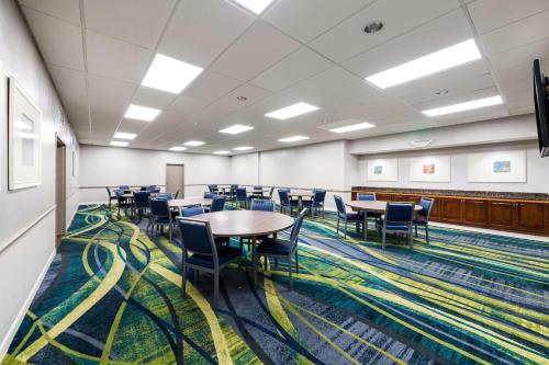 Country Inn & Suites by Radisson, Virginia Beach Oceanfront , VA