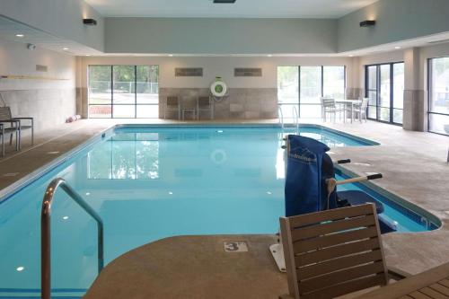 Country Inn & Suites by Radisson, La Crosse, WI