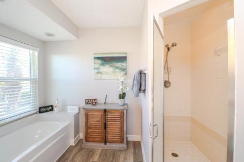 Sea Place 14266 - image 28