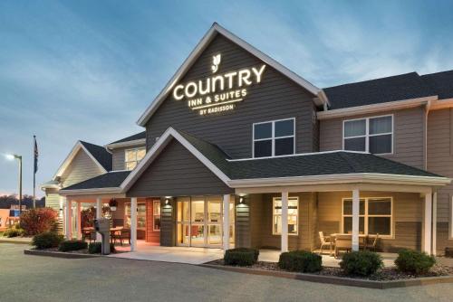 Country Inn & Suites by Radisson, Platteville, WI - Hotel - Platteville