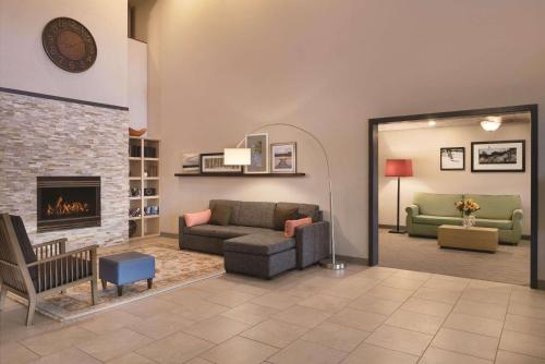 Country Inn & Suites by Radisson Germantown WI - image 10