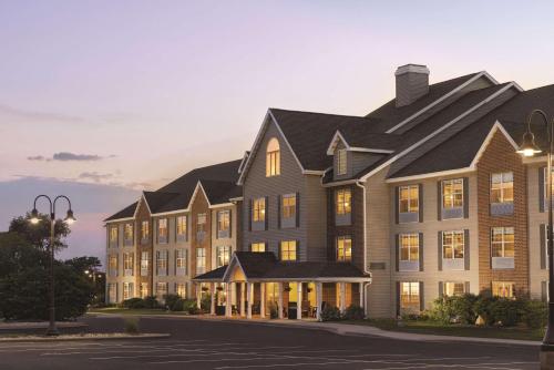 Country Inn & Suites by Radisson, Madison, WI - Hotel - Madison