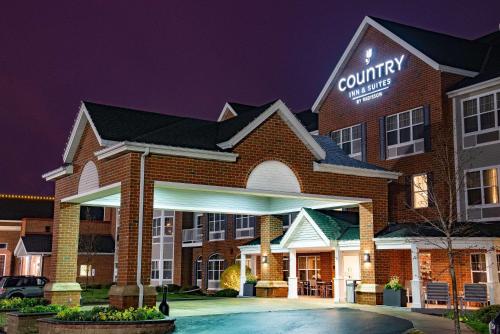 Country Inn & Suites by Radisson, Milwaukee West (Brookfield), WI - Hotel - Brookfield