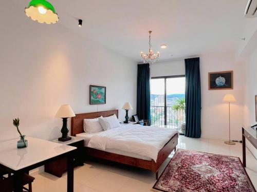KLCC View with Balcony @ Chambers, KL Near LRT PWTC & Sunway Putra Mall, Kuala Lumpur