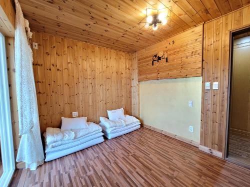 Starlightdrops Pension in Hallim