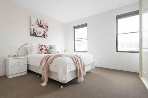 CBD Apartment with WiFi & Parking - Launceston