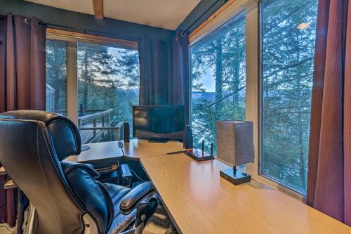 Swanhouse. Waterfront home.