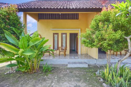 Misa Guest House - Tap to explore photos
