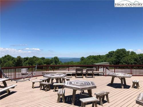 On Top Of Everything at Beech in Banner Elk (NC)