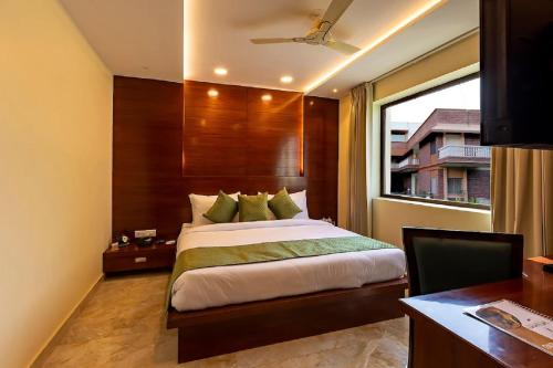 โฮเทล เมอร์ทิยา เรสซิเดนซี (Hotel Mertiya Residency) in โชติปุระ