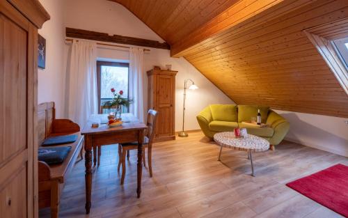 Ferienwohnung „Rose“ in Wiesenfelden, Deutschland