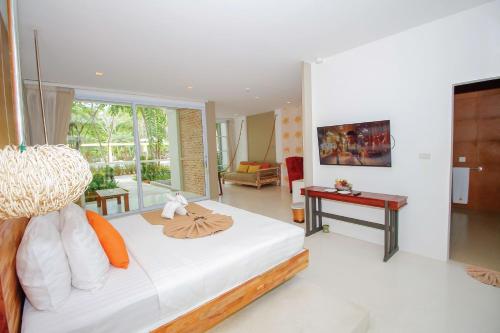 Summer Luxury Beach Resort