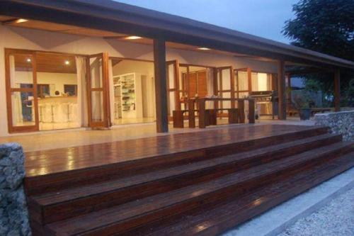 Зовнішній вигляд готелю, 6 Krystal Waters Drive Havannah in Efate