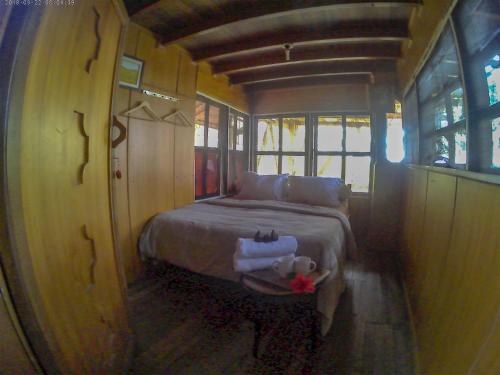 1 queen bed