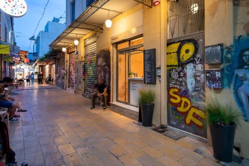 Hoppersgr- Amazing apt in the heart of Athens - 4, Atenas (foto 2)
