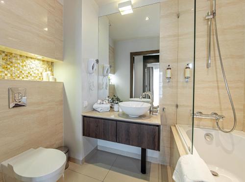 Platinum Residence Room Type - One-Bedroom Suite