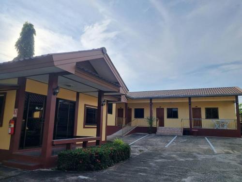 2 twin beds