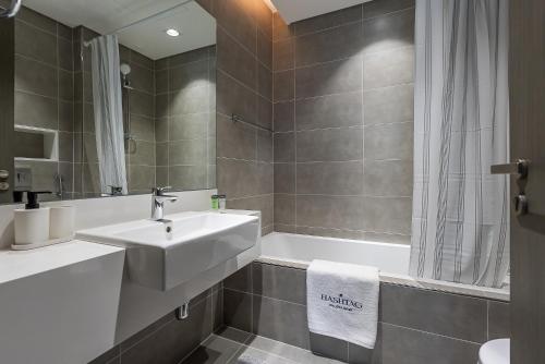 Residence 12 I District One I 1 Bedroom Apartment - image 3
