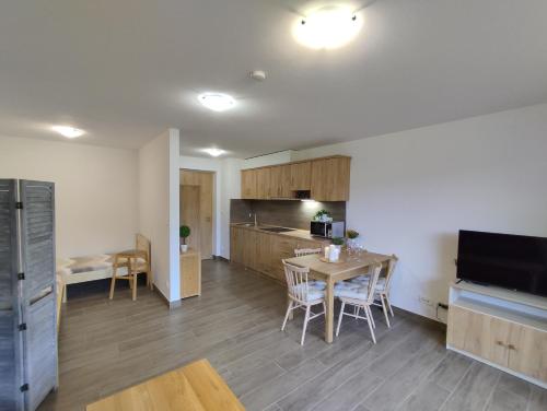 Facilities, Hojsova Straz Brcalnik Apartman Hannzi in Hojsova Stráž