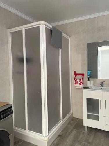 Zuhanyzó, Alojamiento Rural Los Corrales in Algodonales