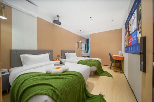 Deluxe Twin Room room in Guangzhou Yashe Hotel